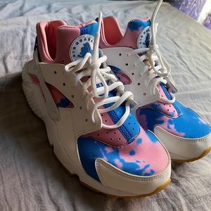 “Cotton candy” Nike huraches